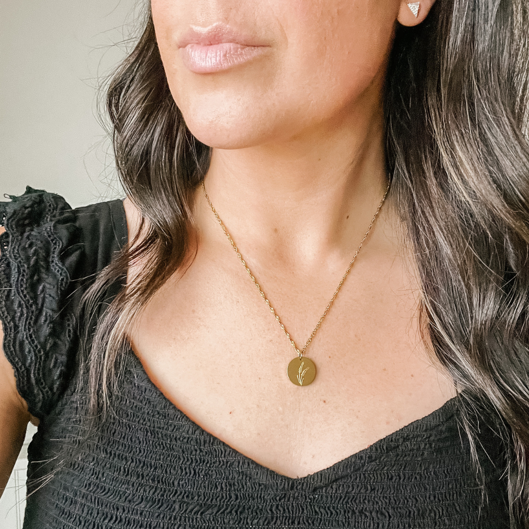 Buy The Alternating Amethyst Rose Quartz Gold Necklace Online in India |  Zariin